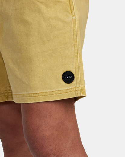 3 Escape Elastic Walkshorts 17” Beige M2073REE RVCA