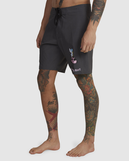 0 Too High Boardshorts Black UVYBS00128 RVCA