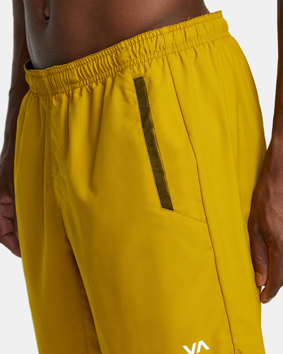 6 Yogger Stretch Elastic Waist Shorts 17" Green V201TRYS RVCA