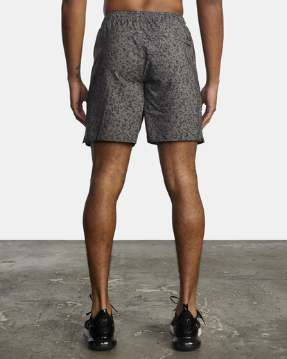 2 Yogger Stretch Elastic Waist Shorts 17" Green V201TRYS RVCA