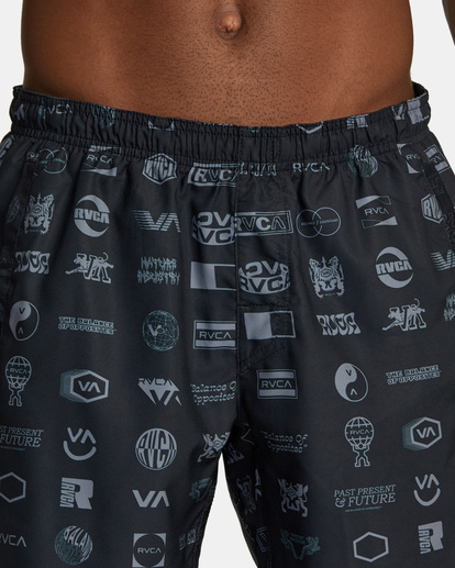 8 Yogger Stretch Elastic Waist Shorts 17" Black V201TRYS RVCA