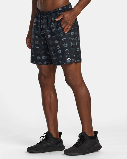 3 Yogger Stretch Elastic Waist Shorts 17" Black V201TRYS RVCA