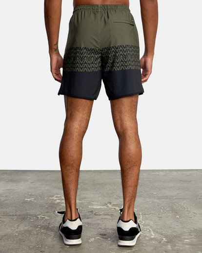 3 Yogger Stretch Elastic Waist Shorts 17" Black V201TRYS RVCA