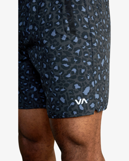 7 Yogger Stretch Elastic Waist Shorts 17" Grey V201TRYS RVCA