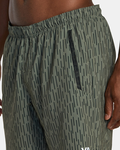 6 Yogger Stretch Elastic Waist Shorts 17" Beige V201TRYS RVCA