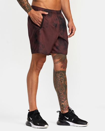 6 Yogger IV Elastic Waist Shorts 17" Black V2091YGR RVCA