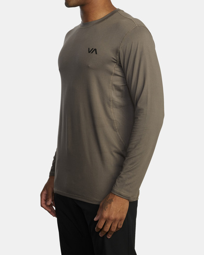 3 Sport Vent Long Sleeve Tee Multicolor V9011RSV RVCA
