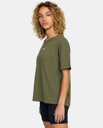 3 VA Essential Tee  AVJKT00135 RVCA
