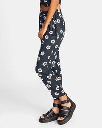 2 New Yume Beach Pants Black AVJNP00131 RVCA
