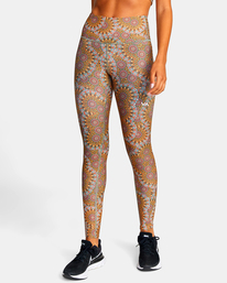 2 Kelsey Brookes VA Essential Leggings White AVJNP00184 RVCA