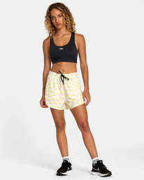 1 VA Essential Yogger Sport Shorts 12" White AVJNS00180 RVCA