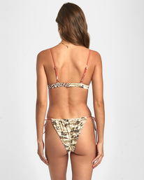TOSSED UNDERWIRE  AVJX300364