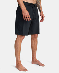 6 VA Solid Boardshorts 19” Black AVYBS00146 RVCA