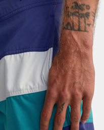 7 Noble 2 Boardshorts 18" Blue AVYBS00153 RVCA