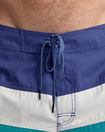 9 Noble 2 Boardshorts 18" Blue AVYBS00153 RVCA