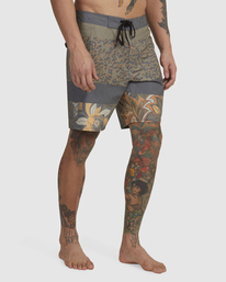 4 Patchwork Boardshorts 18" Green AVYBS00182 RVCA