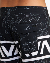 8 VA Banded Boardshorts 18" Black AVYBS00189 RVCA
