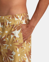 7 VA Pigment Elastic Waist Boardshorts 17" Beige AVYBS00204 RVCA