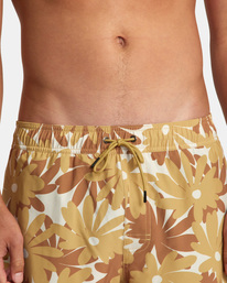 9 VA Pigment Elastic Waist Boardshorts 17" Beige AVYBS00204 RVCA