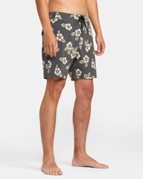 6 VA Pigment Print Boardshorts 18" Black AVYBS00206 RVCA