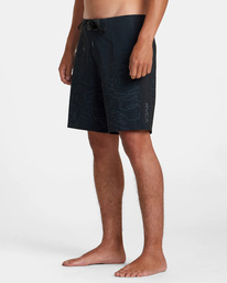 4 Apex Plus Boardshorts 18" Black AVYBS00222 RVCA