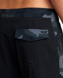8 Apex Boardshorts 19" Black AVYBS00259 RVCA