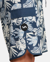 8 Eastern Boardshorts 18" Blue AVYBS00262 RVCA