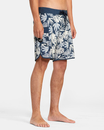 6 Eastern Boardshorts 18" Blue AVYBS00262 RVCA