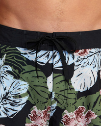 8 Hawaii Monstera 2.0 Eastern 20" Elastic Boardshorts Black AVYBS00287 RVCA