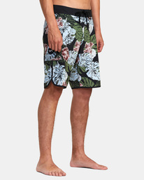 6 Hawaii Monstera 2.0 Eastern 20" Elastic Boardshorts Black AVYBS00287 RVCA