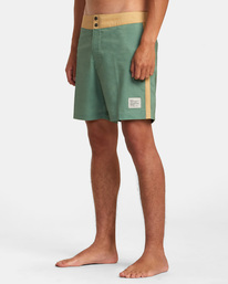 4 Sunset Boardshorts  17" Green AVYBS00304 RVCA
