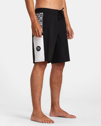 6 Barron Mamiya - Swim Shorts for Men  AVYBS00311 RVCA