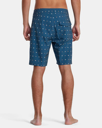 VA TRUNK  AVYBS00329