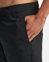 3 Freeport Boardshorts  16" Black AVYBS00330 RVCA