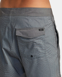 7 Freeport Boardshorts  16" Black AVYBS00331 RVCA