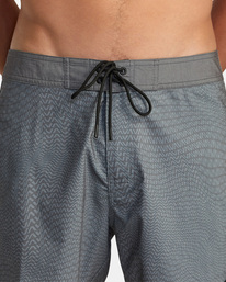 9 Freeport Boardshorts  16" Black AVYBS00331 RVCA