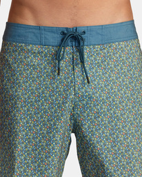 9 Freeport Boardshorts  16" Blue AVYBS00331 RVCA