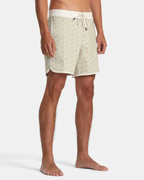 6 Freeport Boardshorts  16" White AVYBS00331 RVCA