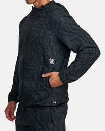 Thug Rose Yogger Training Jacket | RVCA