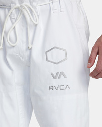 14 RVCA x Shoyoroll Brazilian Jiu Jitsu Gi White AVYKI03007 RVCA