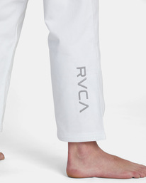15 RVCA x Shoyoroll Brazilian Jiu Jitsu Gi White AVYKI03007 RVCA