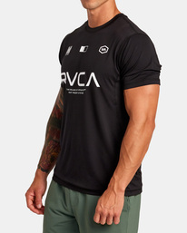 4 Vent VA Sport Badge - Technical Training T-Shirt for Men Black AVYKT00302 RVCA