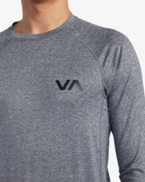 3 RVCA Long Sleeve Rashguard Grey AVYWR00119 RVCA