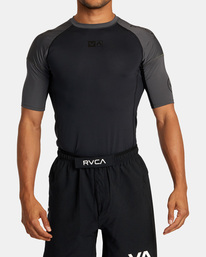 0 VA Sport Short Sleeve Rashguard Black AVYWR00127 RVCA