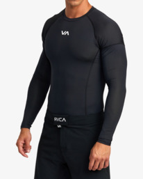 4 VA Sport Long Sleeve Rashguard Black AVYWR00135 RVCA