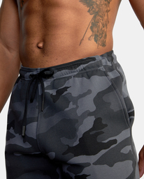 8 Sport Elastic Waist Walkshorts IV 19" Brown AVYWS00135 RVCA