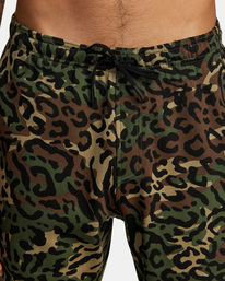 7 Sport Elastic Waist Walkshorts IV 19" Green AVYWS00135 RVCA