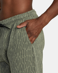 6 Sport Elastic Waist Walkshorts IV 19" Beige AVYWS00135 RVCA