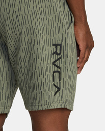 7 Sport Elastic Waist Walkshorts IV 19" Beige AVYWS00135 RVCA