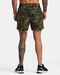1 Outsider Packable Elastic Walkshorts 17" Green AVYWS00147 RVCA